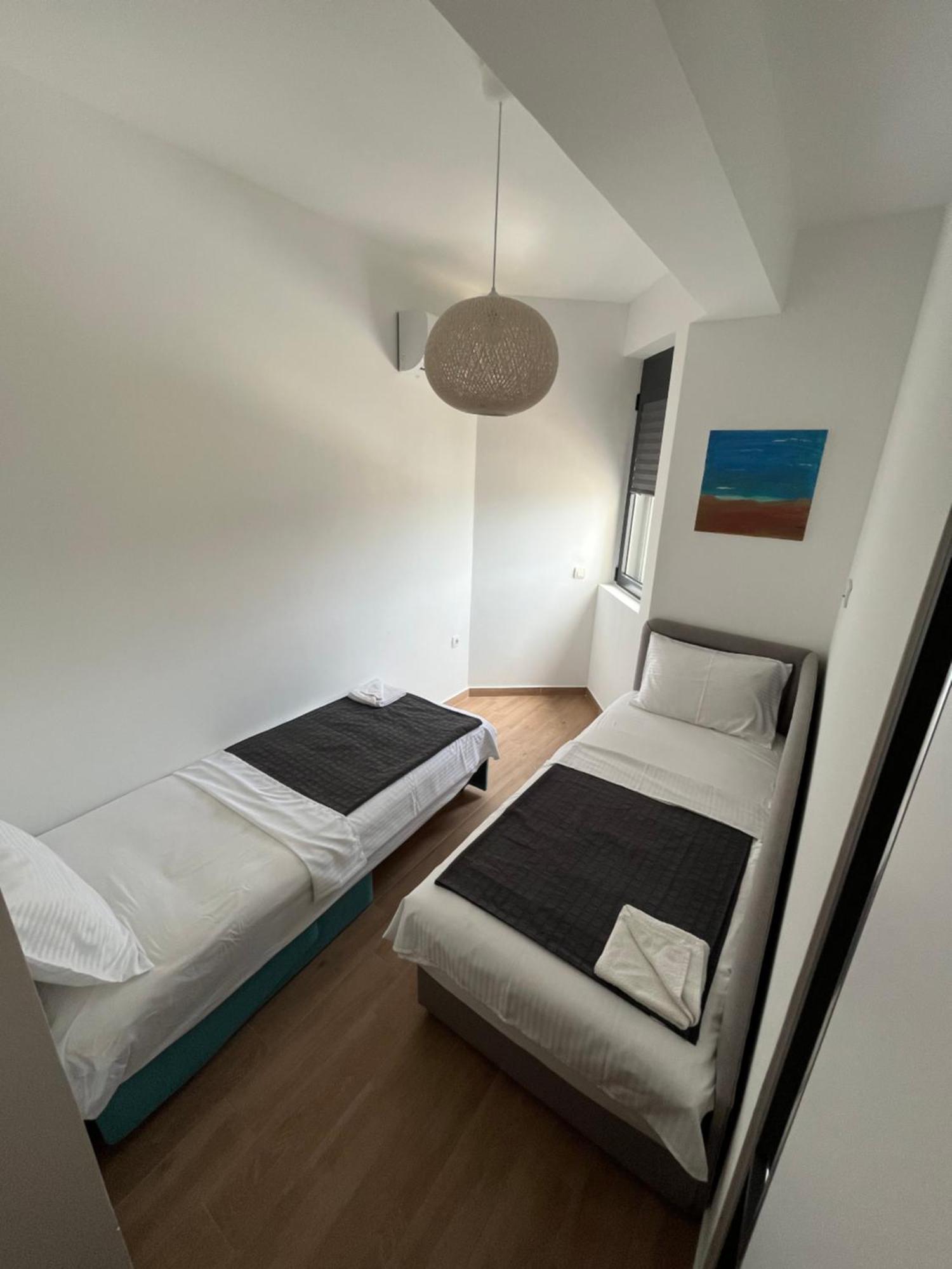 Art'S Apartment Mit Pool Ulcinj Pinjes المظهر الخارجي الصورة